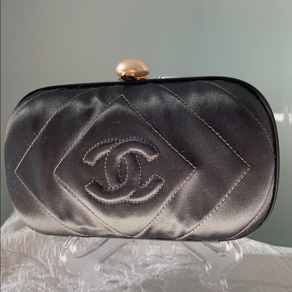CHANEL Clutch
